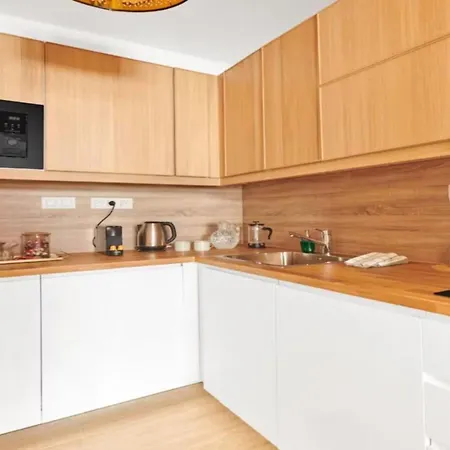 Siroka Apartment