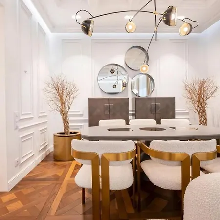 Siroka Apartment